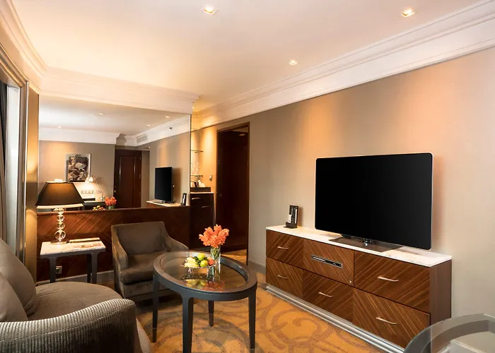 Intercontinental By Ihg 5*