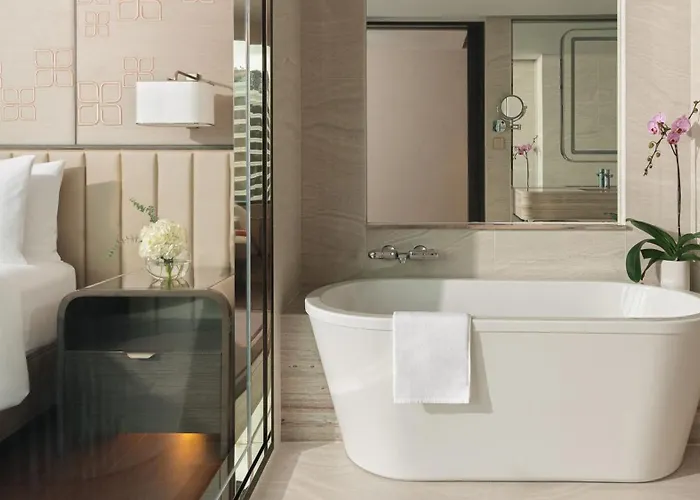 Intercontinental By Ihg 5* Bangkok